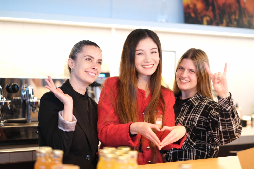 Emakina catering staff Lisa and Oksana, together with Cake Researcher Jie Li